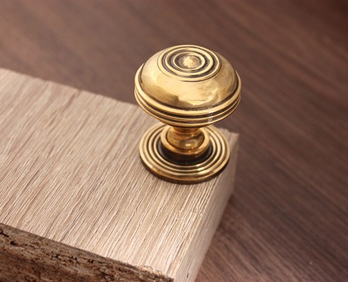 Cupboard Door Knob Preston Aged Brass Internal Kitchen Cabinet Pull Handle 40mm - Picture 2 of 2