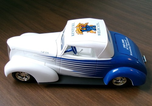 Kentucky Wildcat Liberty Classics Diecast 1937 Chevy Cabriolet Street Rod Bank - Picture 4 of 8