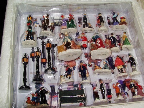 Vintage 1996 Kirkland Victorian Christmas Village Town komplettes 40-teiliges Set #59979 - Bild 4 von 10