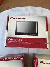 Pioneer AVD-W7900 7” Rear Seat Entertainment System Display