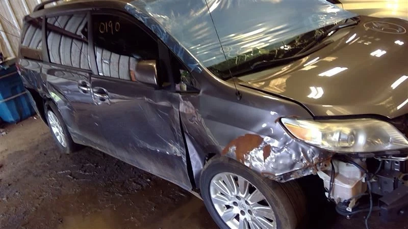 Pinza de conductor trasera construida en América del Norte para 10-15 LEXUS RX350 5494794 Foto 3 de 4