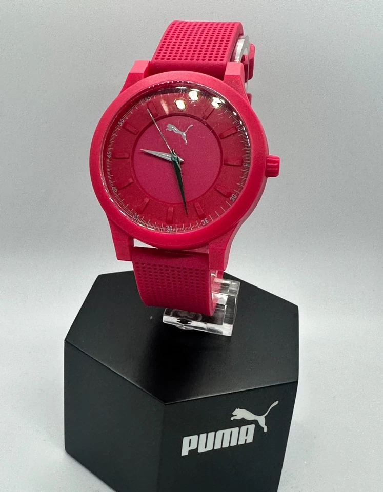 RELOJ PUMA PU103312003 MUJER CUARZO - CORREA SILICONA ROJA - ESTILO DEPORTIVO Foto 2 de 4