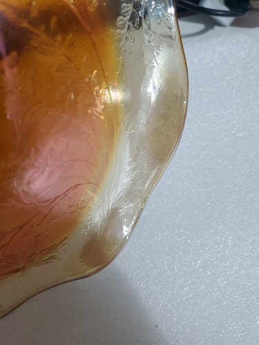 Vintage Depression Carnival Glass Bowl Scalloped Edge - Picture 3 of 4