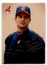 2004 SkyBox Autographics #39 Omar Vizquel NM Near Mint Indians ID:59438