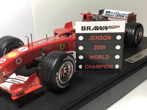 2009 World Champion Pitboard 1:18 (Slate F1) / Jenson Button (Brawn GP) - Picture 4 of 6
