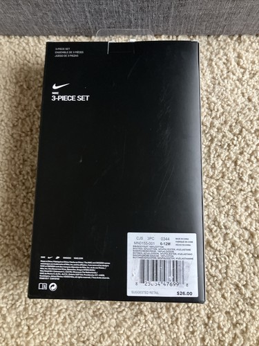 NEW NIKE 3 Piece Set Newborn 6-12 Mnth White Black Bodysuit Hat Booties MSRP $26 - Picture 7 of 7