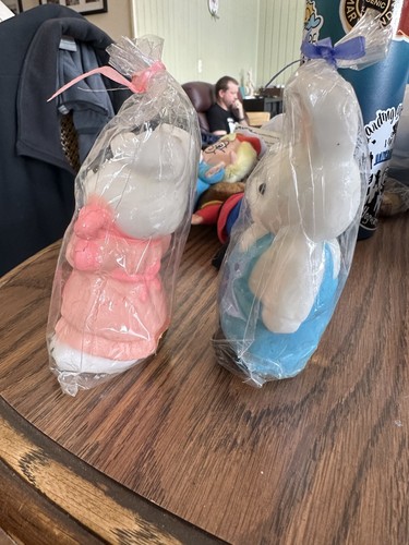 TWO VINTAGE 1980’s KMART EASTER RABBITS CANDLE NIP 5” TALL - Picture 5 of 8