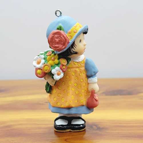 BOUQUET OF MEMORIES 1998 Little Girl in Bonnet Hallmark Holiday Ornament - Bild 7 von 18