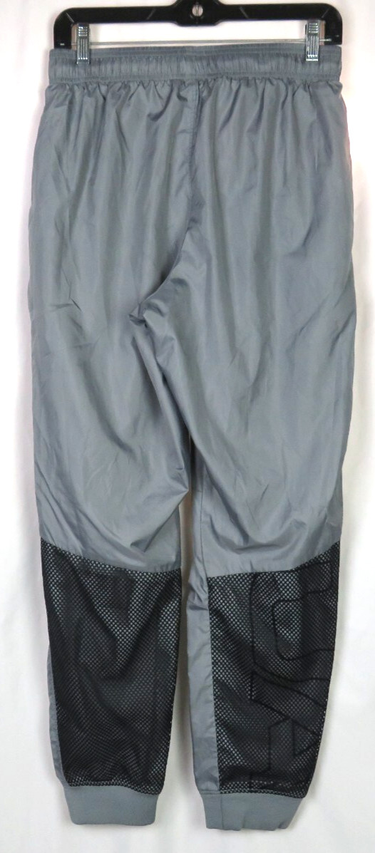 Under Armour Gray Mesh Lined Draw String Athletic… - image 5
