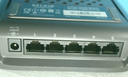 Belkin 5-Port 10/100 Ethernet Gigabit Switch F5D5131-5 V4, Ethernet (RJ-45) Top - Zdjęcie 10 z 10