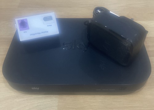 Sky Q WLAN Breitband Router/Hub Modell ER115 - Bild 1 von 4