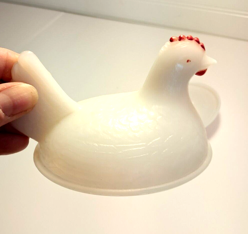 Hazel Atlas White Milk Glass Red Comb Hen on a Nest 3.75"Hx4" L - Picture 5 of 21