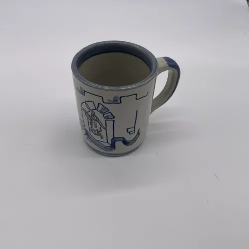 Louisville Stoneware ~ 1978 Horse Coffee Mug ~ Kentucky Derby ~ Churchill Downs