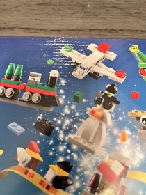 Lego 40222 Seasonal: Christmas Build-Up Brand New Sealed Box