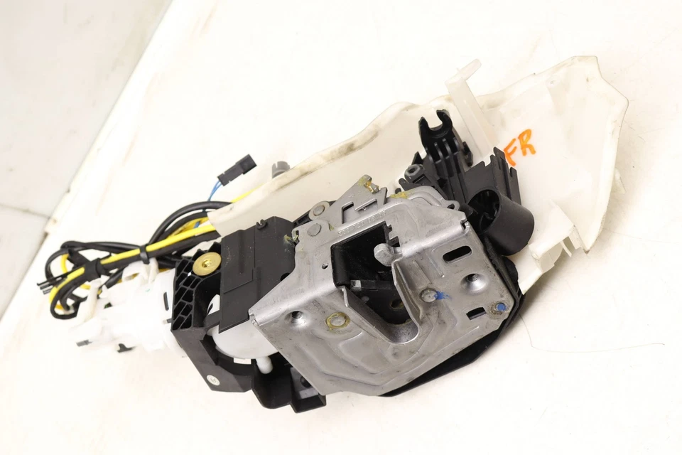 Mercedes-Benz SL600 2004-2012 - Actuador de bloqueo de pestillo de puerta delantera derecha Foto 3 de 4