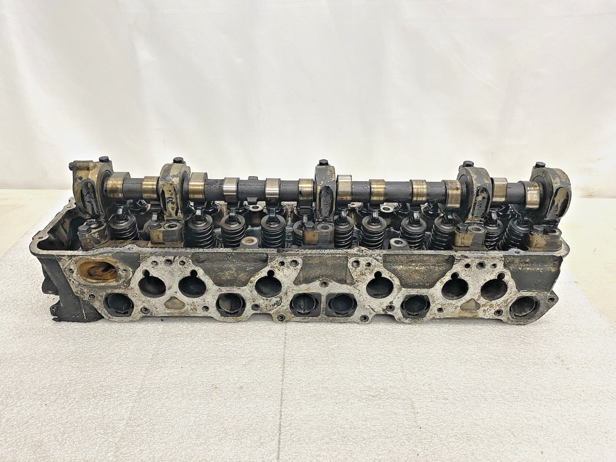 Nissan Datsun 280Z 280ZX P79 2.8L L28 Engine Cylinder Head w