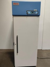 Thermo TSX Series Lab Refrigerator 29.2 cu ft 2-8C High-Performance (ST227669)