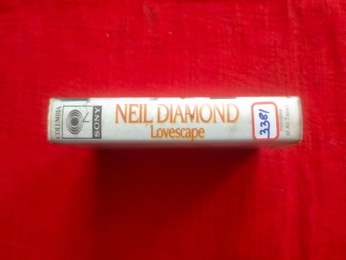 Neil Diamond Lovescape RARE orig Cassette tape INDIA indian Clamshell - Picture 2 of 4