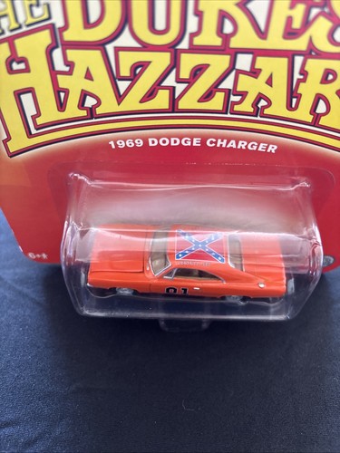 Johnny Lightning Hollywood on Wheels The Dukes Of Hazzard 1969 Dodge Charger - Picture 8 of 15