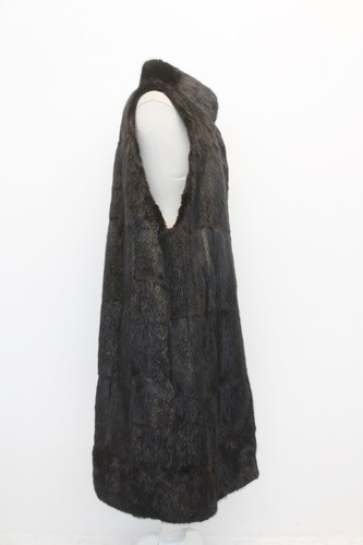 AUSGEZEICHNETE SCHWARZE MOSCHUSRATTENFELLWESTE DAMEN WOMAN GRÖSSE 6-8 SMALL-MEDIUM - Bild 2 von 3