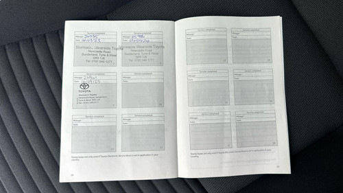 2016 Toyota Yaris 1.33 Dual VVT-i Orange Edition Hatchback 5dr Petrol Manual Eur - Picture 24 of 24