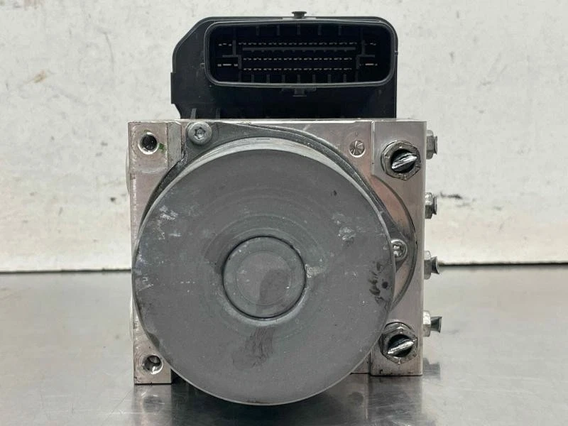2017-2019 Toyota Highlander Anti Lock Brake Abs Pump Module Assembly OEM - Image 4 of 4