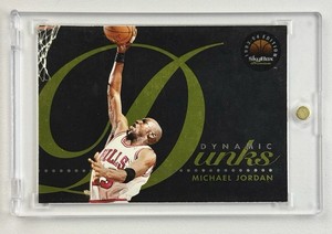 1993-94 Skybox Premium Michael Jordan Dynamic Dunks Insert #D4 HOF Bulls