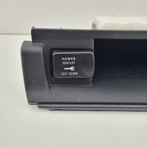 Mitsubishi 380 Lower Dash Tissue Box Holder DB 09/05-03/08 - Picture 2 of 8