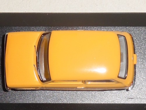 Vanguard / Corgi - VA13500 MINI 1275 GT. IN BRONZE YELLOW "TREVOR" 1342/2500 - Picture 11 of 16