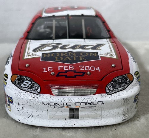 Dale Earnhardt Jr #8 Budweiser Raced Version 2004 Elite 1/24 Diecast Car Action - Picture 3 of 17