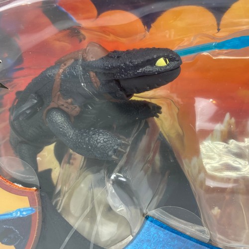 How To Train Your Dragon NIGHT FURY Shoots Fireball 2010 Spin Master NEW IN BOX - Picture 2 of 6