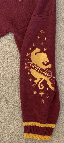 Harry Potter “Gryffindor” Cardigan In Jr. Women’s Size Large NWT - Picture 2 of 4