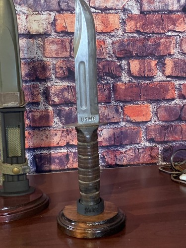 US-COMBAT VERTICAL KNIFE DISPLAY STANDS for US-M3, KA-BAR, PAL - Picture 17 of 27