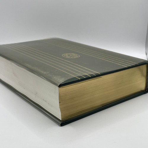 Chambers Biographical Dictionary and Thesaurus Folio Society Very Good - Picture 11 of 12