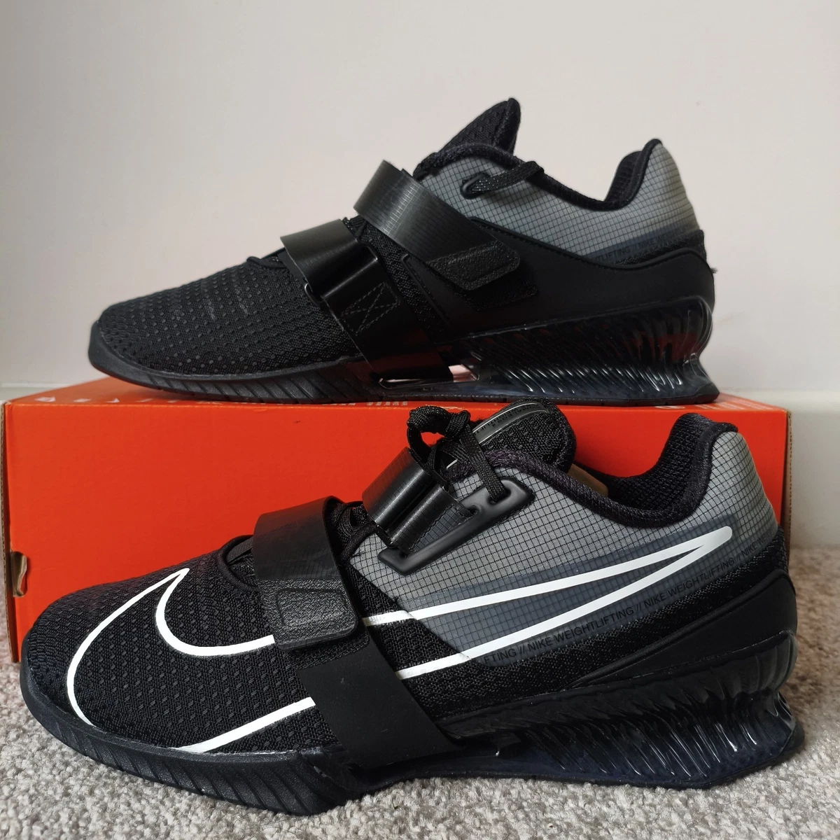 Preços baixos em Nike Romaleos 4 White Black | eBay
