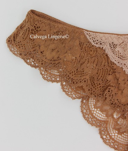 NUEVO CON ETIQUETAS COSABELLA TOSCA0521 "Tosca" Tanga de encaje bicolor tiro bajo marrón/beige Italia - Imagen 2 de 6