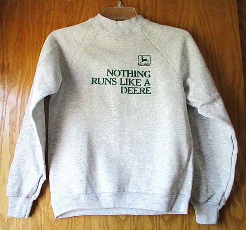John Deere Nothing Runs Like A Deere Sweatshirt Youth 14/16  1968 Trademark Logo - Picture 4 of 7