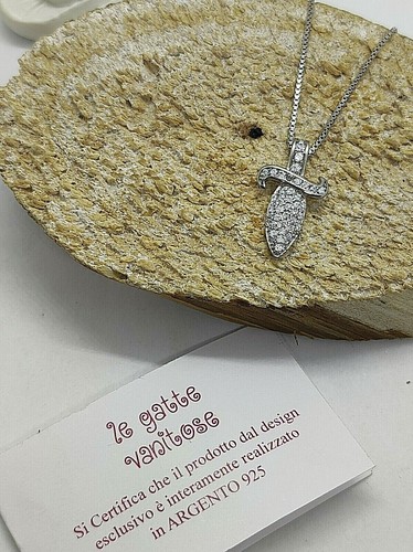 CIONDOLO in argento 925/1000 con zirconi bianchi +catenina omaggio . - Foto 4 di 4
