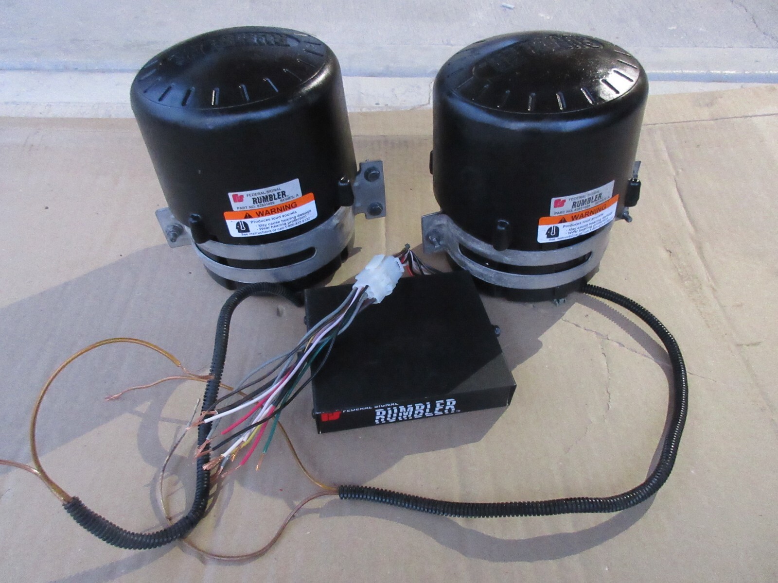 Federal Signal Low Frequency Speaker, Rumbler set! | eBay
