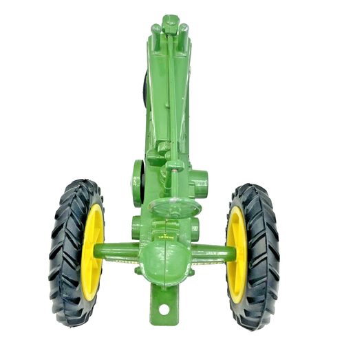 ERTL John Deere Model M Tractor: 1947-1952: Vintage 1987 Has been on display - Picture 7 of 12