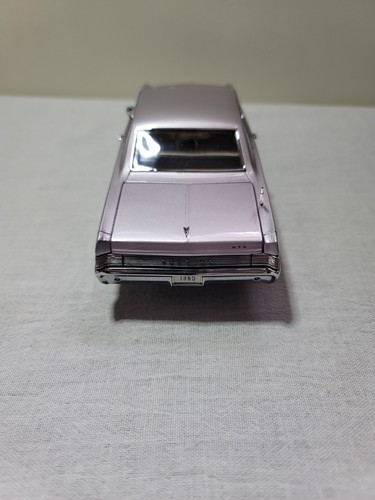 Danbury Mint 1965 Pontiac GTO 1:24 Diecast - Picture 7 of 13