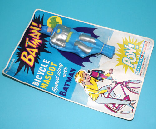 BATMAN BICYCLE MASCOT ORNAMENT MOC UK CARD 1966 SELCOL FAIRCHILD LTD READ - Picture 4 of 12