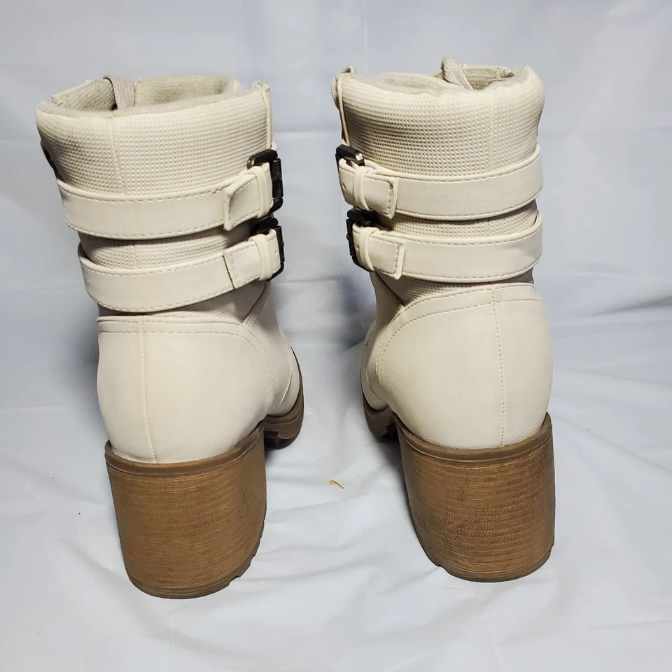 Fergie Boots Suede Pearl Size 7 - Image 4 of 4