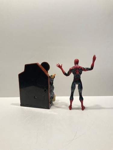 2002 Marvel Legends Toybiz Spider-Man with Light-up Police Stand Base Figure - Picture 2 of 3