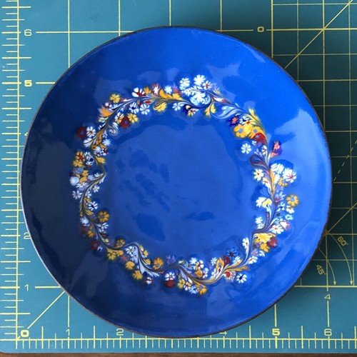 Vintage MCM Künstler signiert Flo Schleifer BLAU Teller Emaille auf Kupferrohr Blumen - Bild 2 von 7