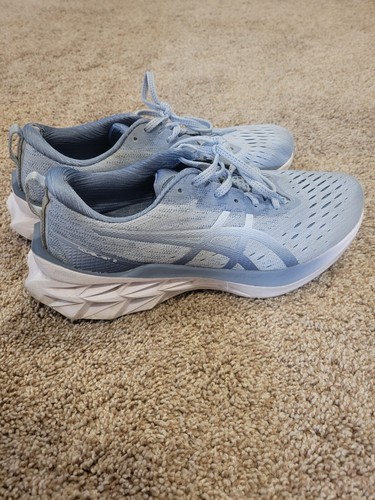 Asics Novablast 2 Blue/silver Running Shoe Womens Size 9.5 Used