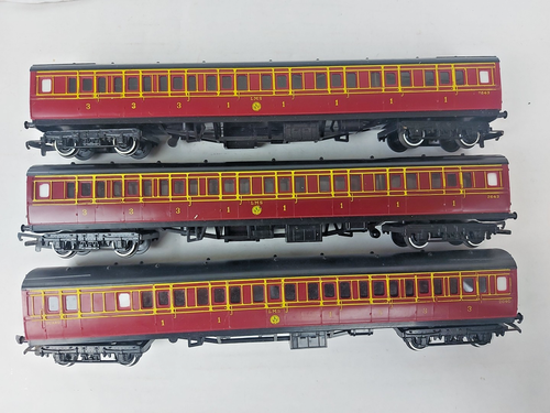 3 x Tri-ang LMS Passenger Coaches inc Brake. OO. - Picture 3 of 9