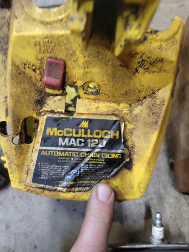McCulloch Mac 120 Chainsaw Basket Case 4 Parts Or Repair - Picture 3 of 19