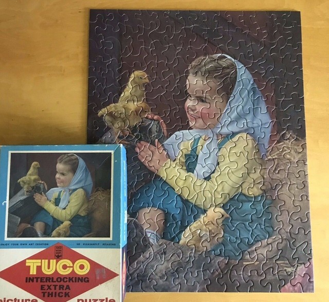 Tuco Vintage 4905 Interlocking Picture Jigsaw Puzzle Girl Cute Chicks