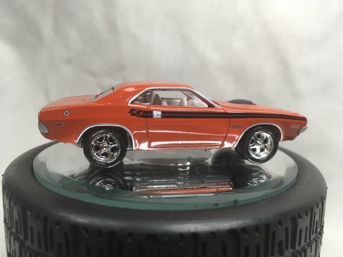 Johnny Lightning 1971 Dodge Challenger R/T - 1/4.000 - Cappuccio apribile! - Foto 5 di 6
